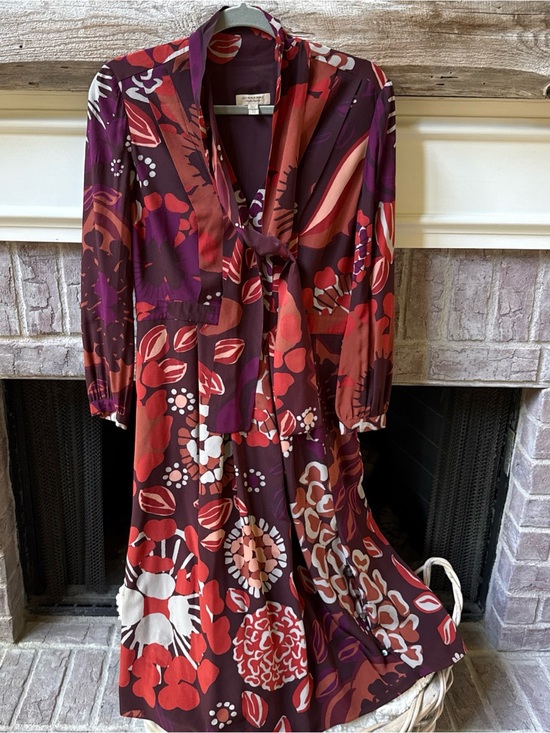 Burberry Dresses & Skirts - Burberry Long Sleeve Silk Floral Abstract Burgundy Midi Dress W Neck Tie Sz 8